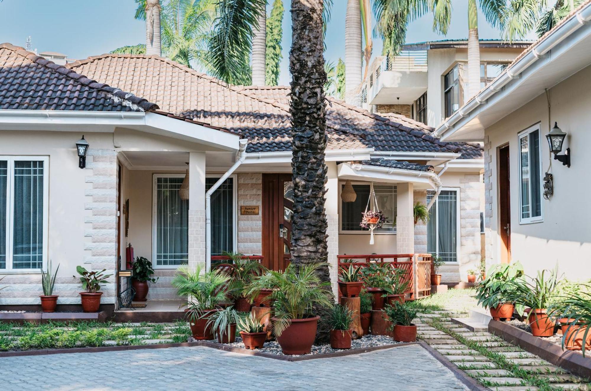 The Amariah Hotel & Apartments Mikocheni Дар ес Саалам Екстериор снимка